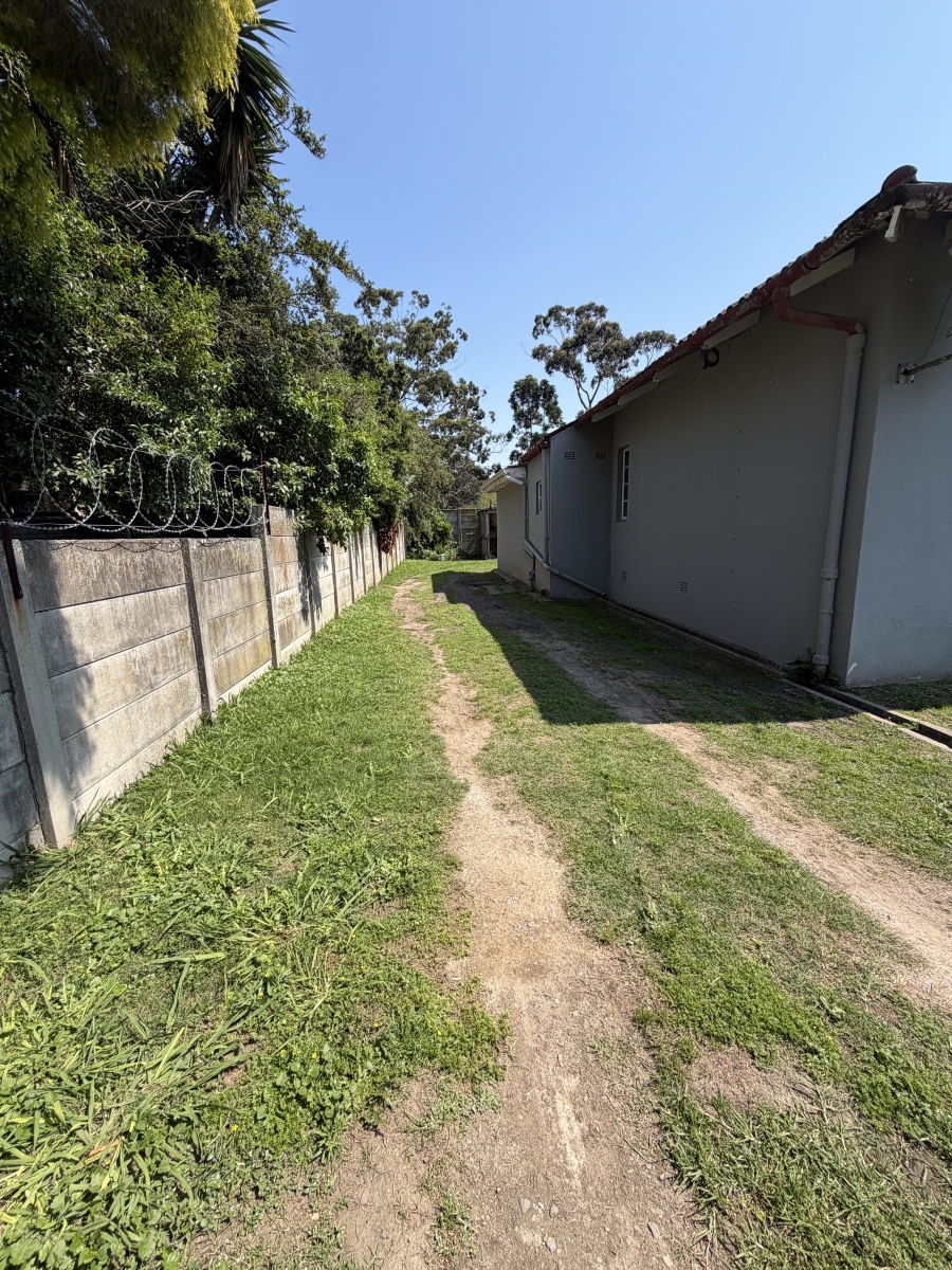 2 Bedroom Property for Sale in Lennox Estate Eastern Cape